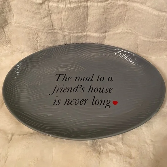 Temptations The Road to a Friends House is Never Long Platter.
Gift box New - Picture 7 of 9